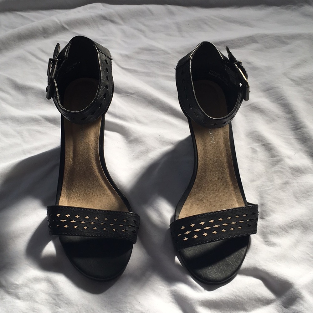 Black Sandal Wedges
